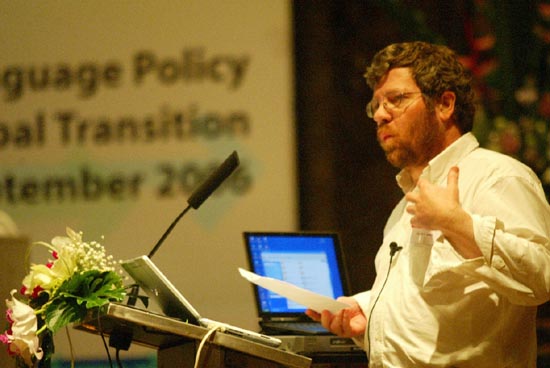 Linguista diz que o melhor professor de idiomas não é o nativo