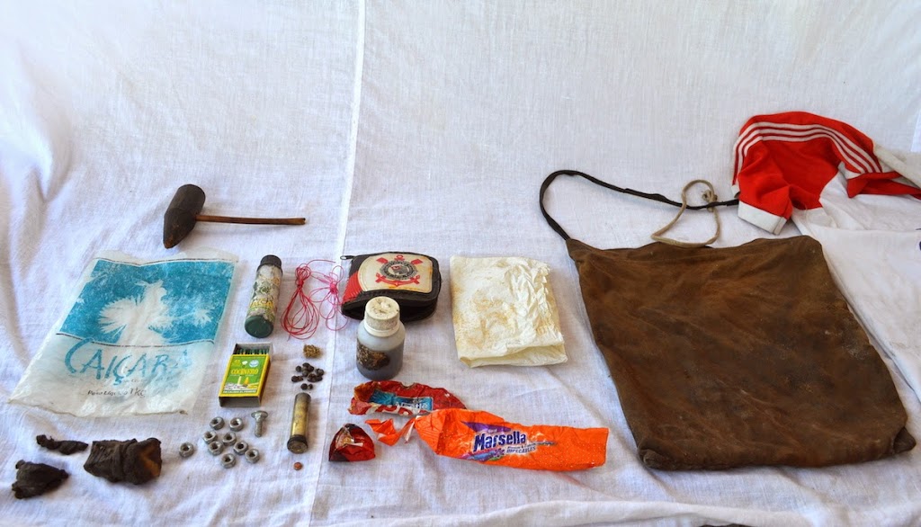 Funai encontra carteira do Corinthians com índios isolados da civilização