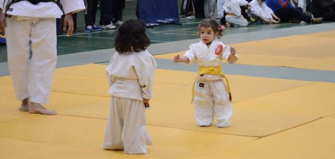 A luta de judô mais fofa do mundo