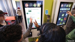 McDonald's testa sistema em que cliente monta seu sanduíche