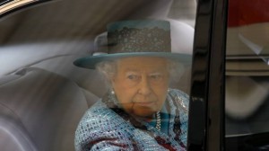 Rainha Elizabeth II procura um novo motorista; salário é de R$ 106 mil ao ano