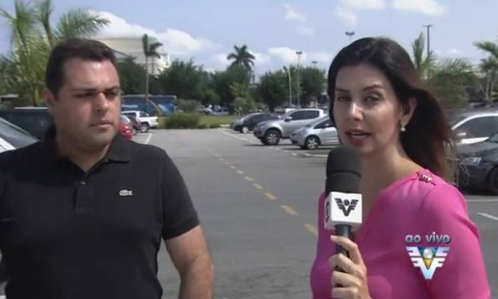 Equipe da Globo é assaltada ao vivo durante reportagem no Guarujá
