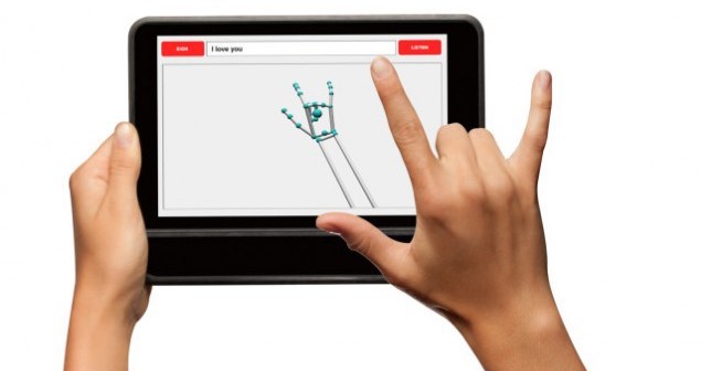 Tablet UNI traduz conversa entre surdos e ouvintes por reconhecimento de gestos