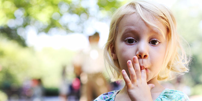 Pais criam esmalte comestível feito de plantas, vegetais e frutas